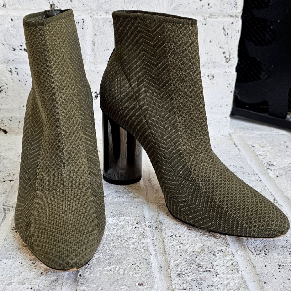 Zara Sock heeled boots. Size 6 Pre owned